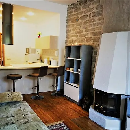 Perfect In Old Town With Parking Apartment *