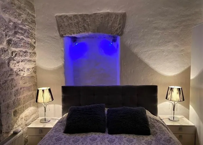 Perfect In Old Town With Parking