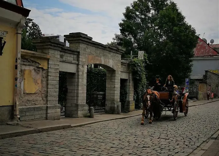 Perfect In Old Town With Parking * 塔林